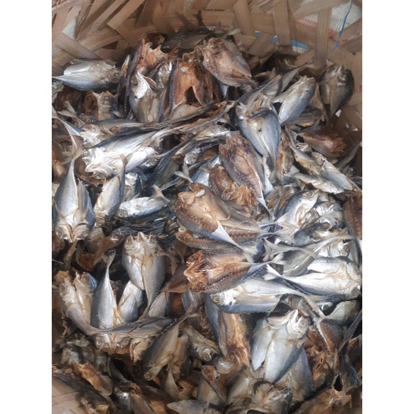 

ikan asin cincaru belah/tegang ekor