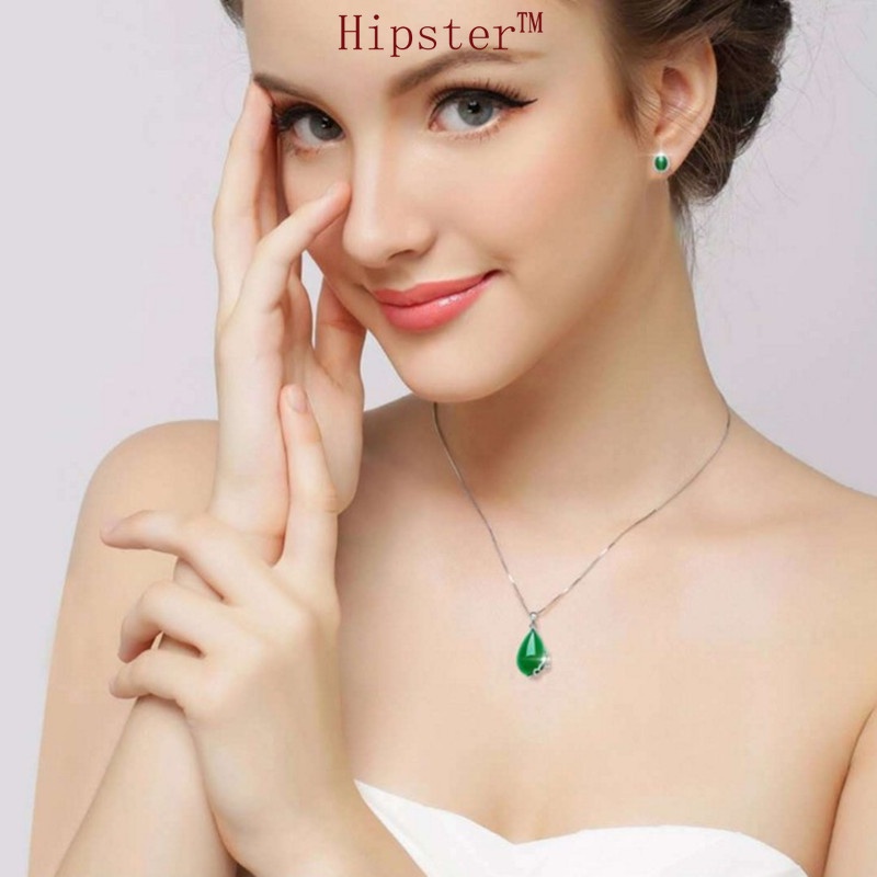 Vintage Ethnic Style Colored Gems Carved Emerald Gem Pendant Silver Clavicle Chain