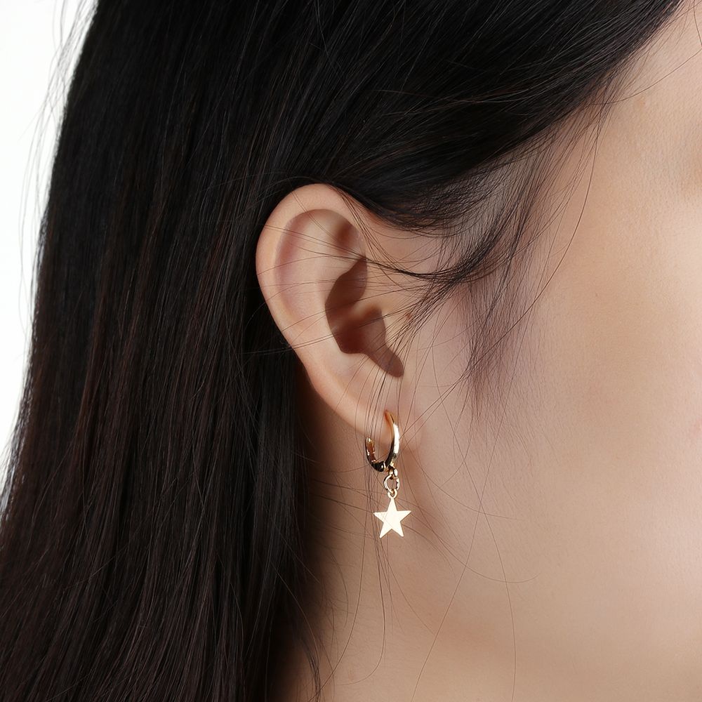 Anting Hoop Tindik Telinga Bentuk Bulan Bintang Kecil Warna Emas Silver Untuk Wanita Charms