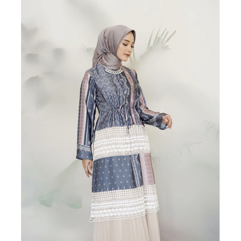 Edelweis Tunik Navy Vanilla Hijab