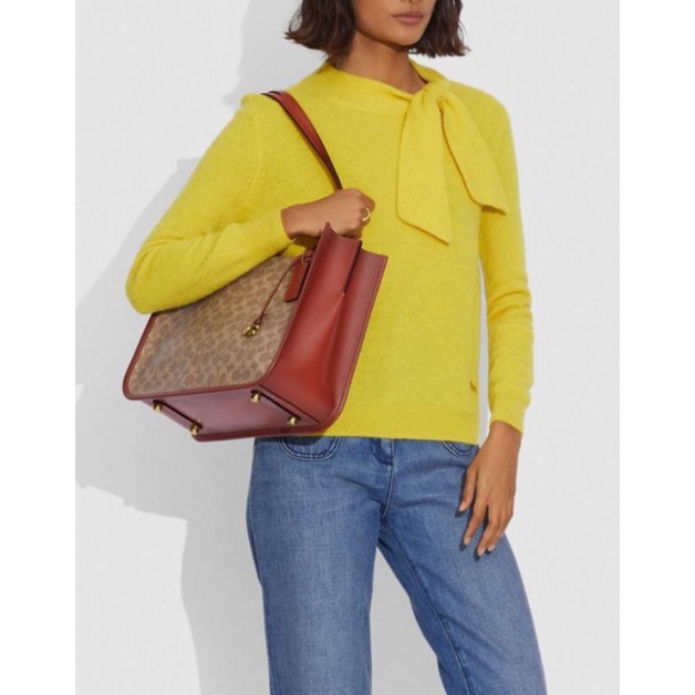 Coach Tyler Carryall In Signature Canvas(C2591)