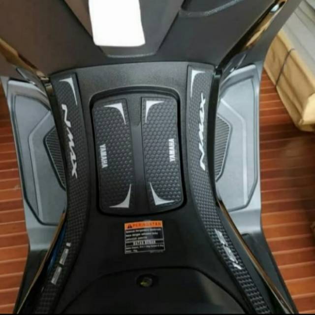 Stiker timbul tankpad karet new nmax 2020