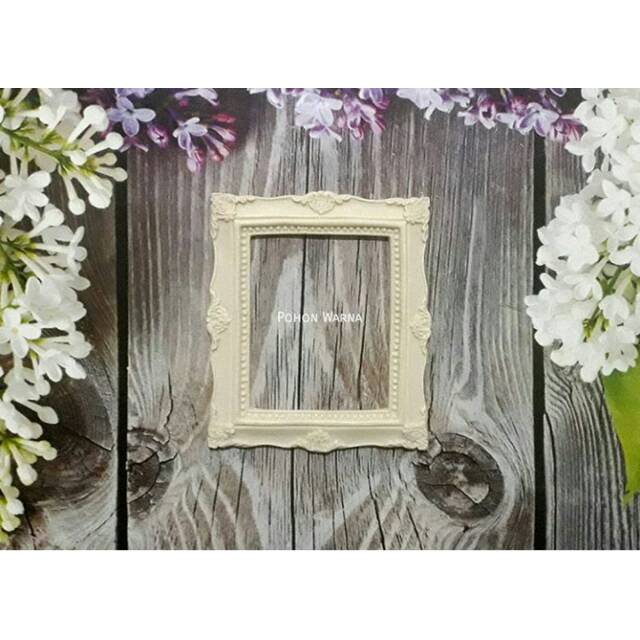 Scrapbook Frame Resin
