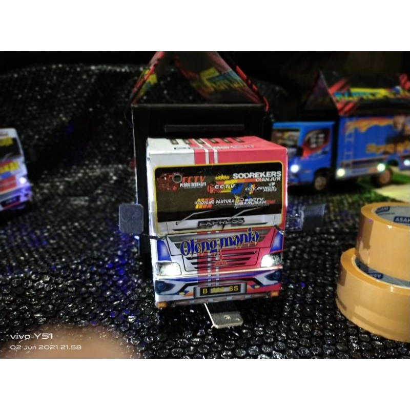 Truk oleng Oleng putih miniatur truk oleng jumbo 42 cm full lampu terpal