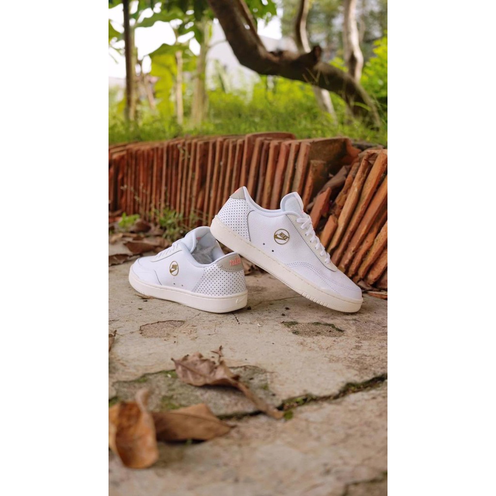 NIKE COURT TENNIS VINTAGE 2020 LEATHER • Colour : WHITE / GOLD