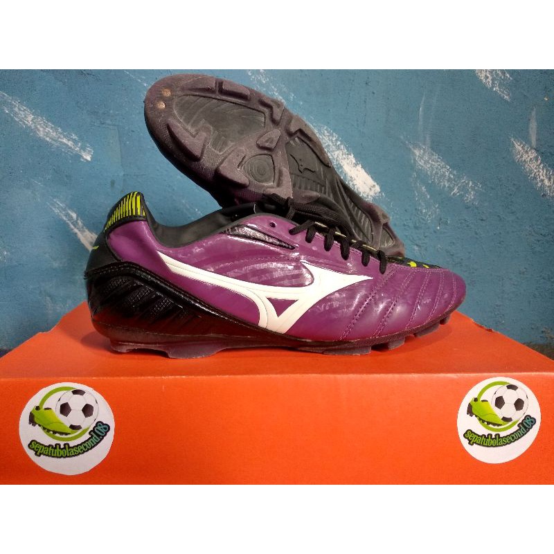 Sepatu Bola Mizuno Ignitus 3