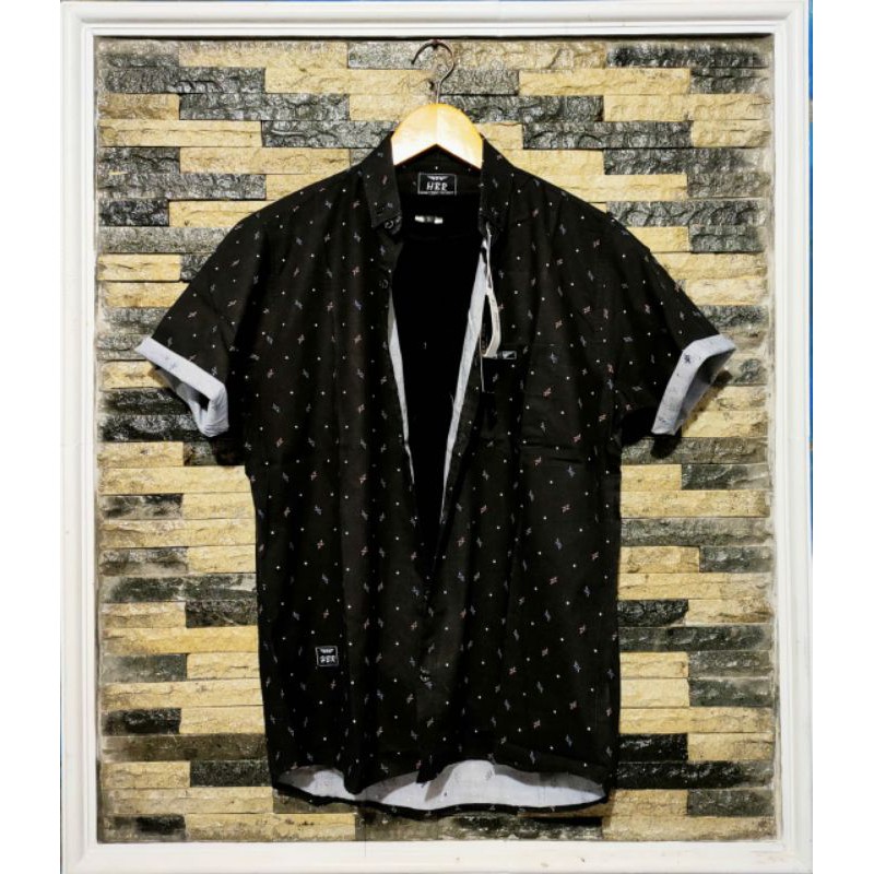 KEMEJA COWOK KEMEJA DISTRO PRIA SURFING LENGAN PENDEK