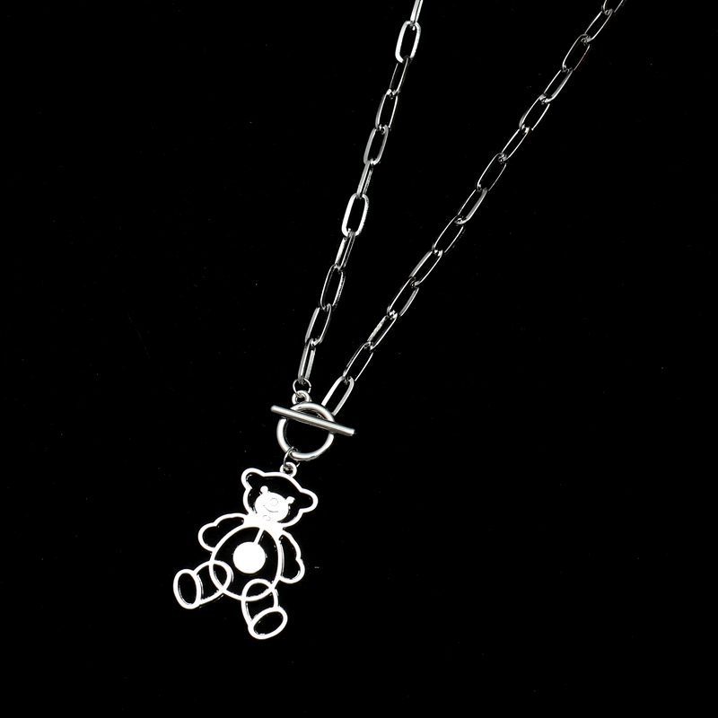 Kalung Rantai Panjang Liontin Beruang Hollow Gaya Retro Hip Hop Untuk Pasangan