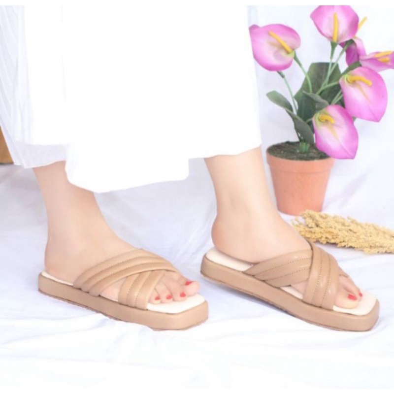 Sandal Wanita berkelas dan termurah