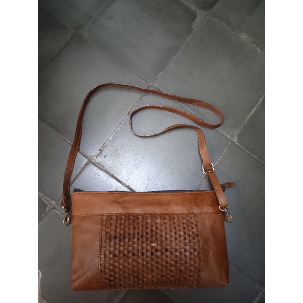TAS KULIT SAPI ANYAMAN/ TAS WANITA/ TAS KULIT ANYAMAN/ TAS SELEMPANG WANITA/ TAS SELEMPANG KULIT SAP