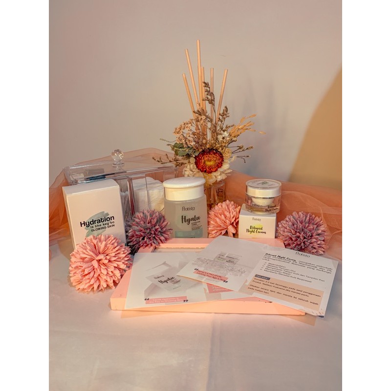 PRATISTA HYALU HYDRATING TONER AND RETINOID NIGHT CREAM