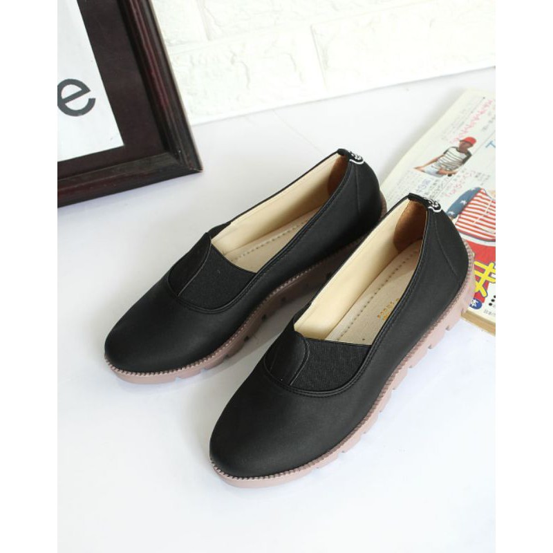 Milicca Sepatu Wanita Slip on Rizkia Kasual