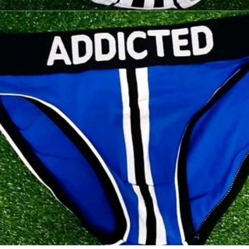 Celana dalam addicted