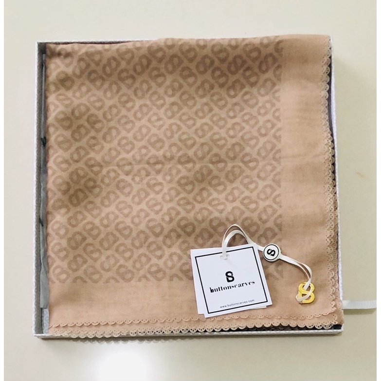 buttonscarves tapis square butter