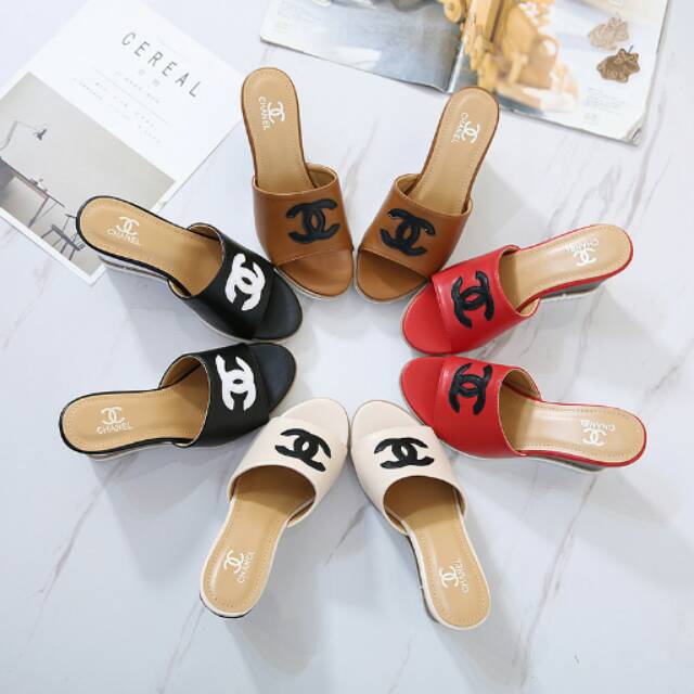 Sandal Chanel