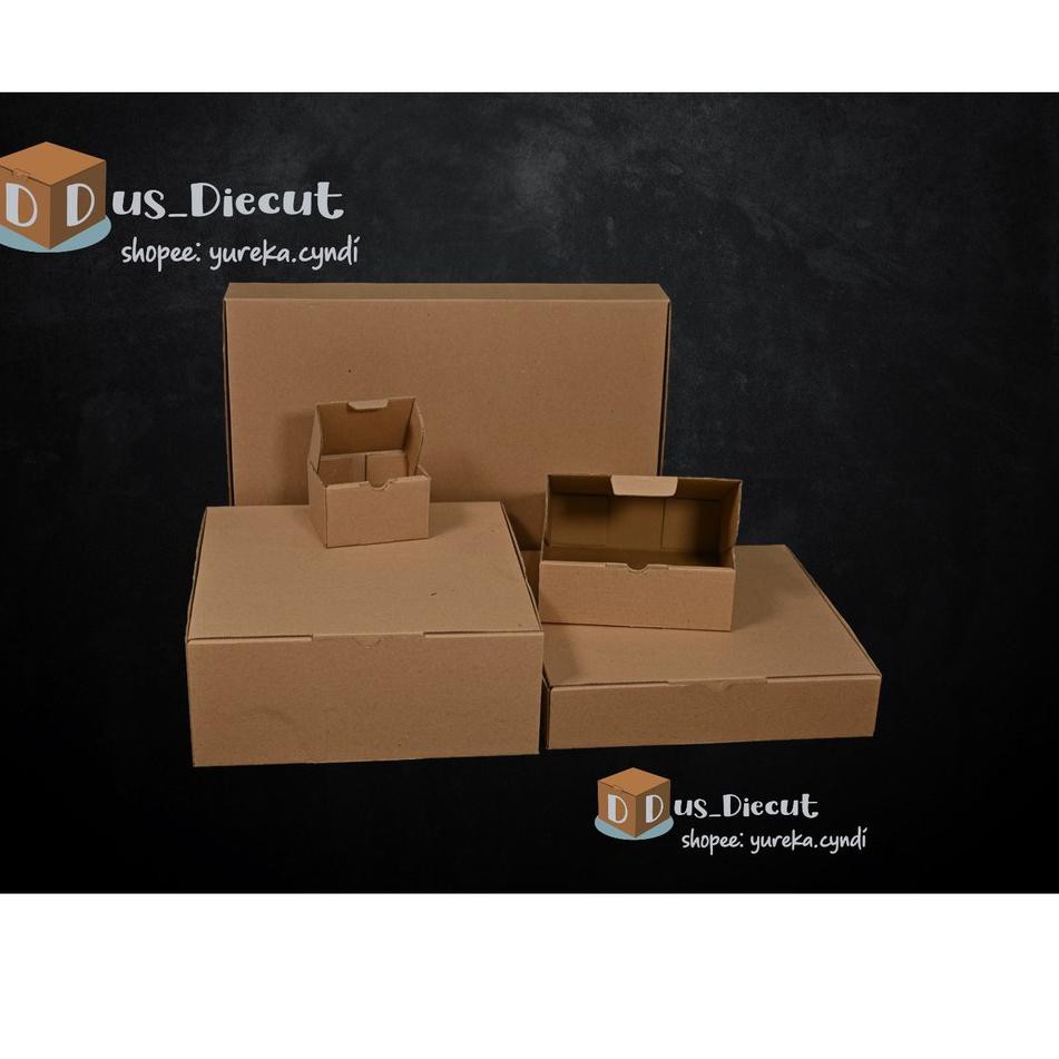 

[AGEN] Kardus die cut uk. 25x25x10 cm (model box pizza)