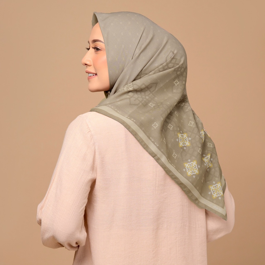 Diario - Kerudung Segi Empat Printing Collection-Grn aloe
