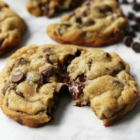 

KERING-KUE- CHOCOLATE CHIP COOKIES -KUE-KERING.