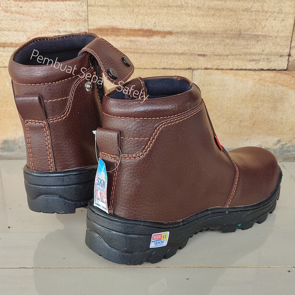 Sepatu Safety Resleting Terbaru Ujung Besi Sepatu Touring Hiking Kantor Pabrik Proyek Kualitas Mahal Resleting Semi Boot