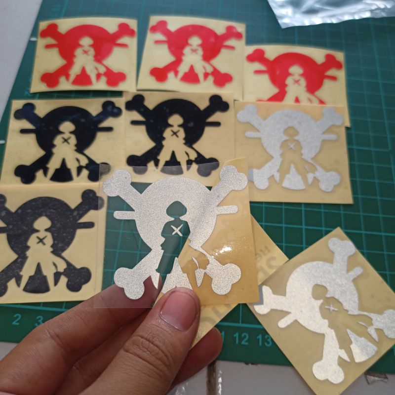 Cutting sticker One piece