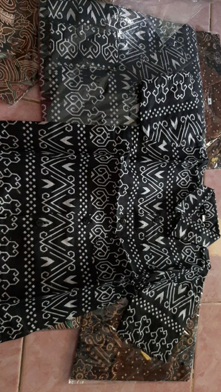 Sadana - Couple Atasan Ayah Anak Ibu Batik Monocrom Semut Sarimbit Seragam Keluarga