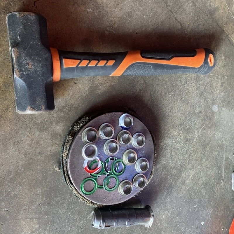 kancing terpal/mata ayam