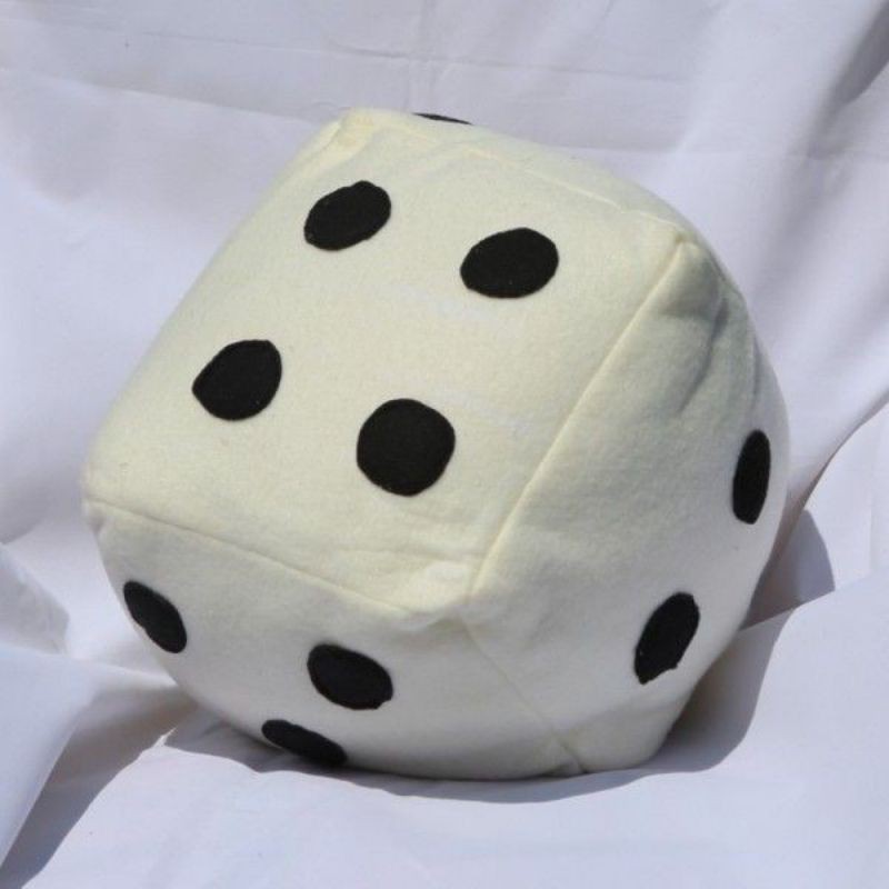 Bantal Dadu Ukuran 15x15 cm Bahan Boneka Dice Pillow