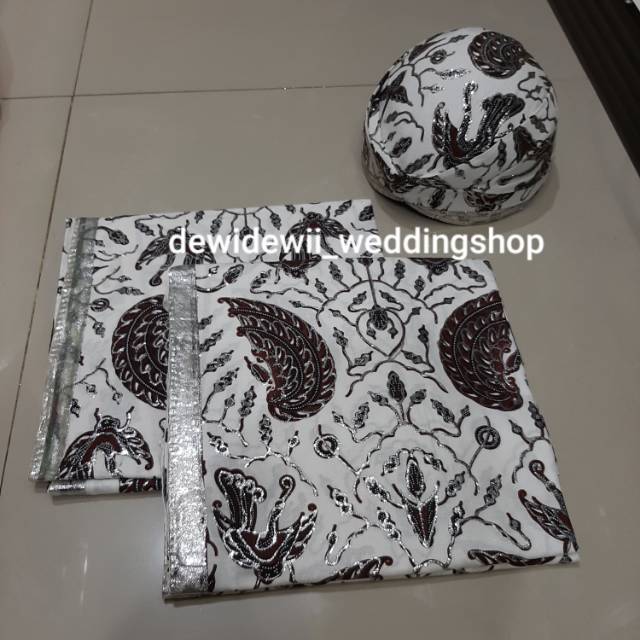 Set Jarik dan Blangkon Pengantin, Sido Asih Cilik - Silver