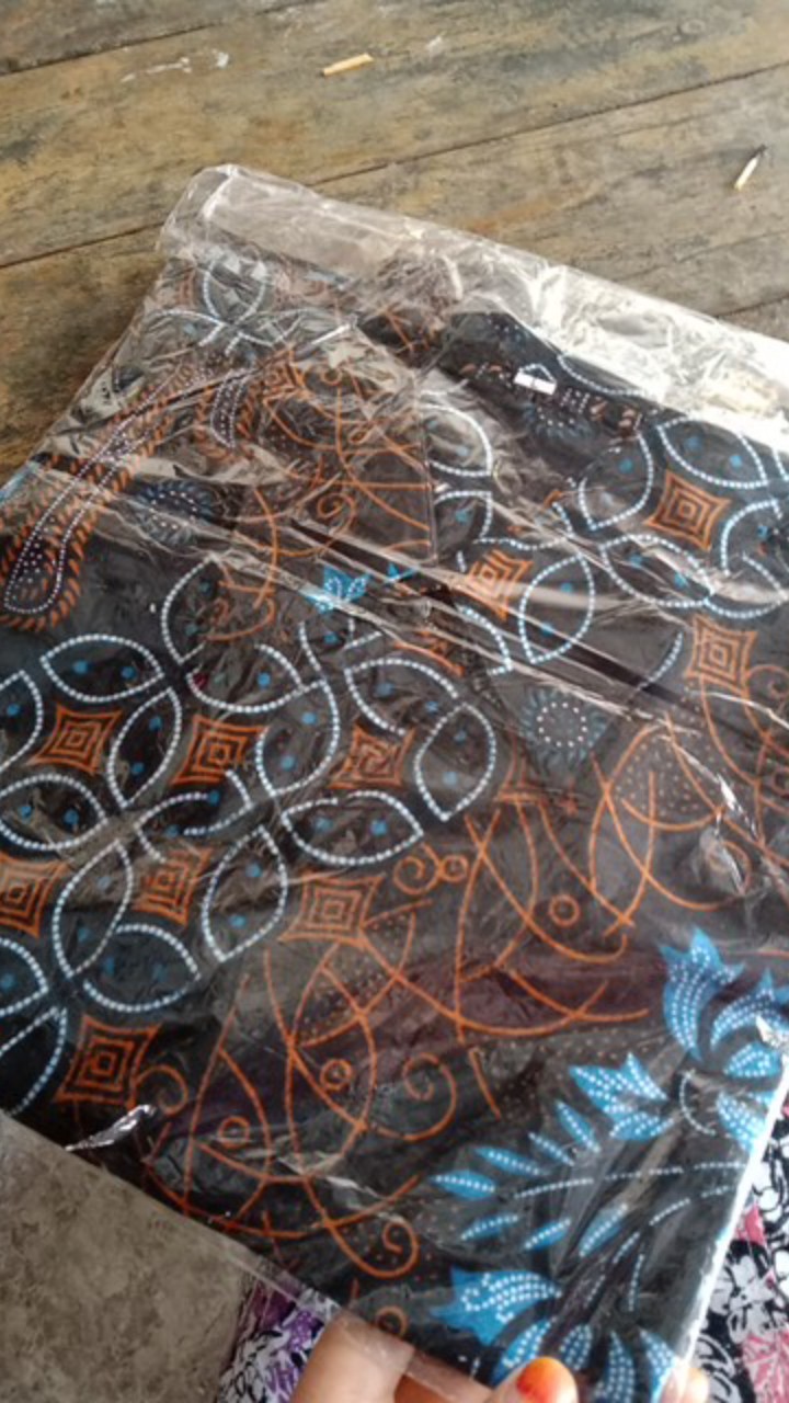 Kemeja Batik Couple Pria Wanita Lengan Panjang Pendek