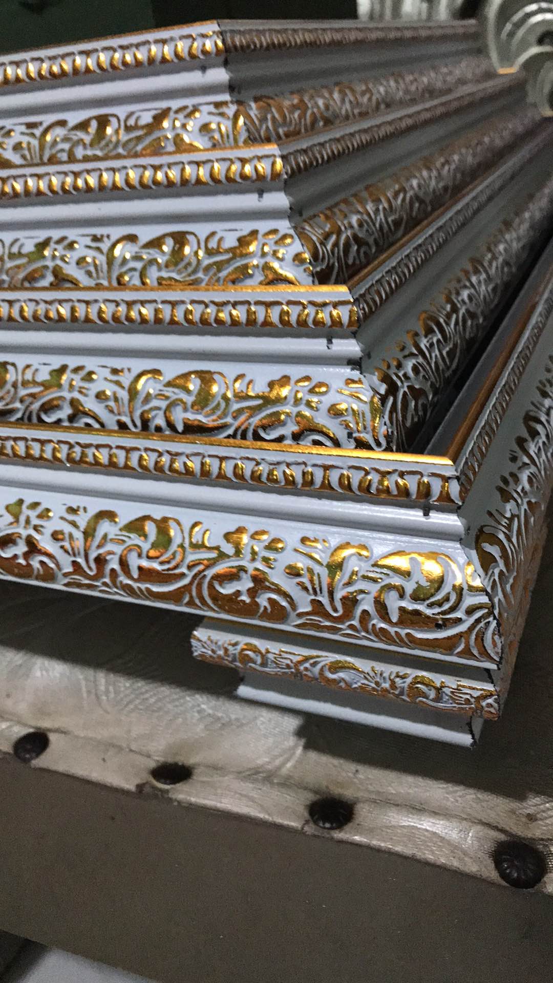 Isi 4 Kotak Hantaran Pakai Kaki Warna Puih Silver Pakai Kaki Seserahan Mahar