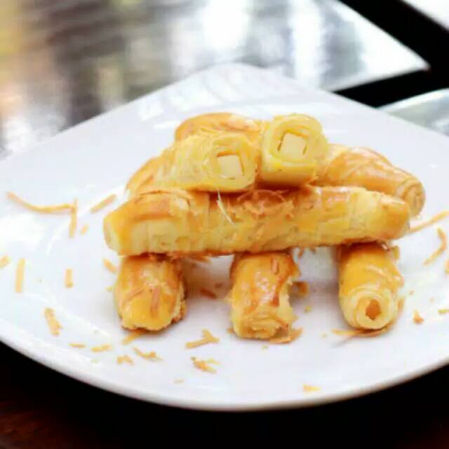 

Cheese roll MAYASARI ( 1 DUS ISI 20 PCS)