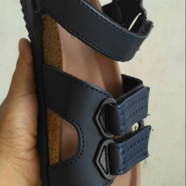 Sendal gunung carvil ekydo