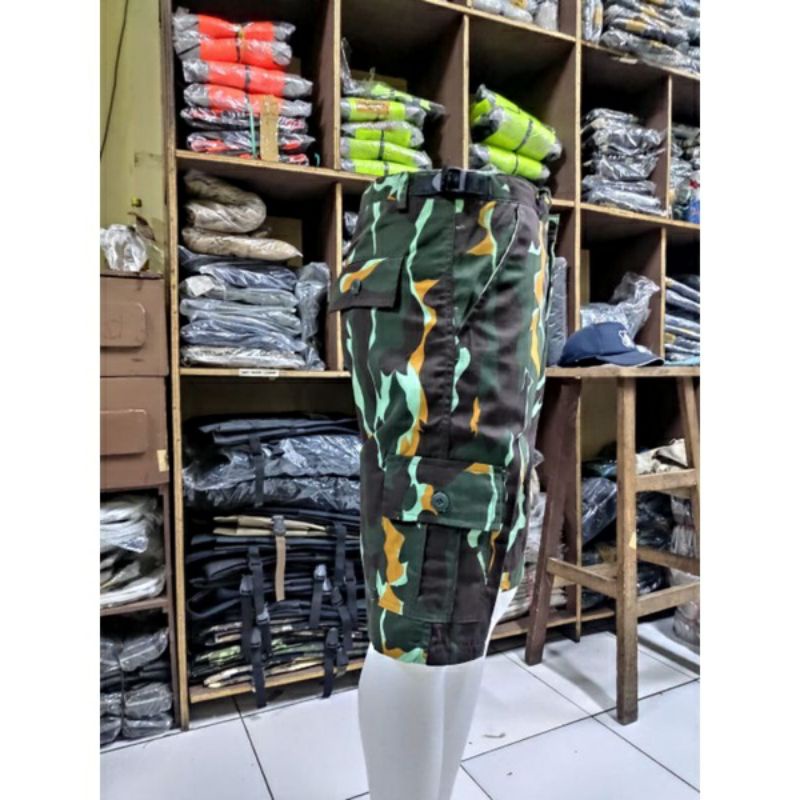 CELANA PENDEK PELOPOR | celana 3/4 pelopor | celana brimob | celana loreng brimob pendek selutut