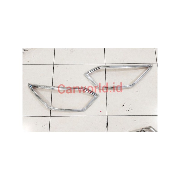 Garnis Cover Lampu Calya Sigra 2019-2022 Chrome Depan