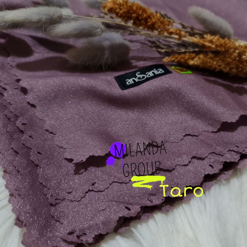Kerudung shinar glamour Ansania Lacer Cut 110X110 CM-Taro