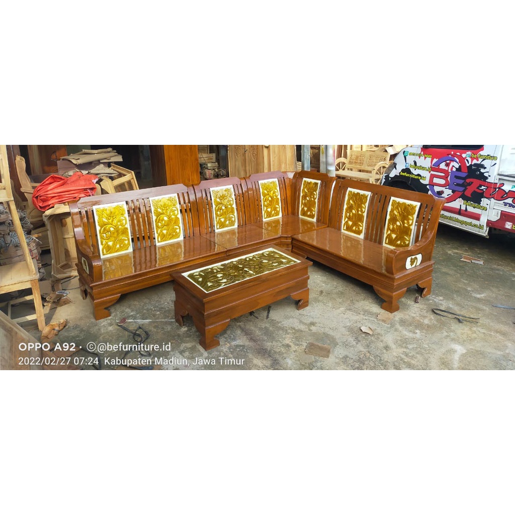 MEJA KURSI TAMU KAYU JATI MODEL SUDUT