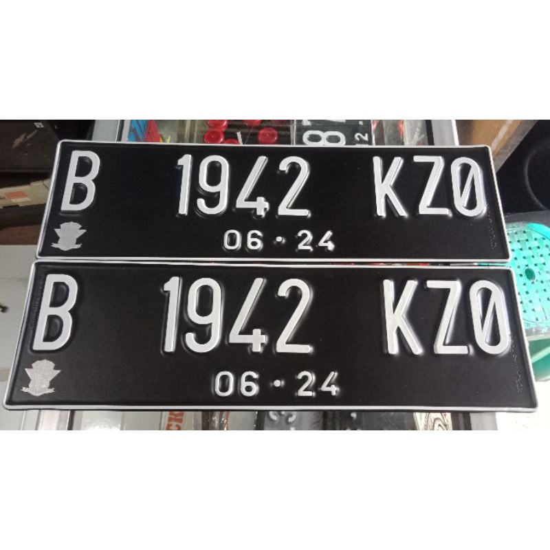 PLAT NOMOR MOBIL FINISHING STICKER