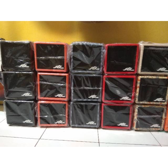 Ampli Gitar Mini 4in Clean dan Distorsi bonus kabel jek 3meter dan pik / Ampli Gitar Mini JTJ one