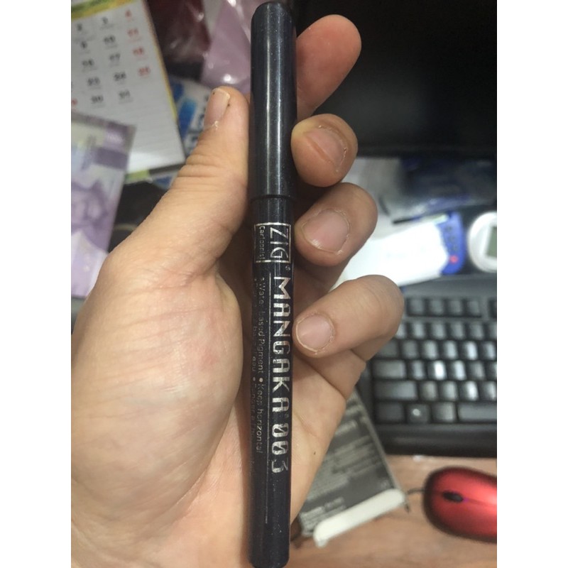 

drawing pen mangaka 0.03 kuretake zig hitam