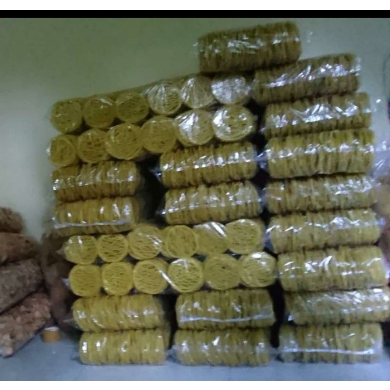 

krupuk mie raket