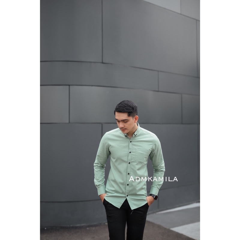 Kemeja pria polos slimfit kasual basic HeM lengan panjang hijau mint sage