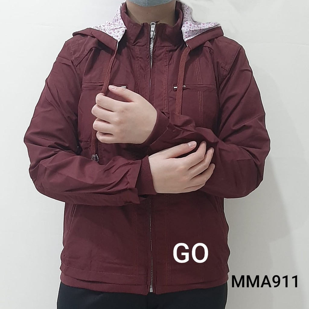 BB JAKET MUSTEVANS PARASUT jaket wanita jaket cewek berkualitas bagus !!!