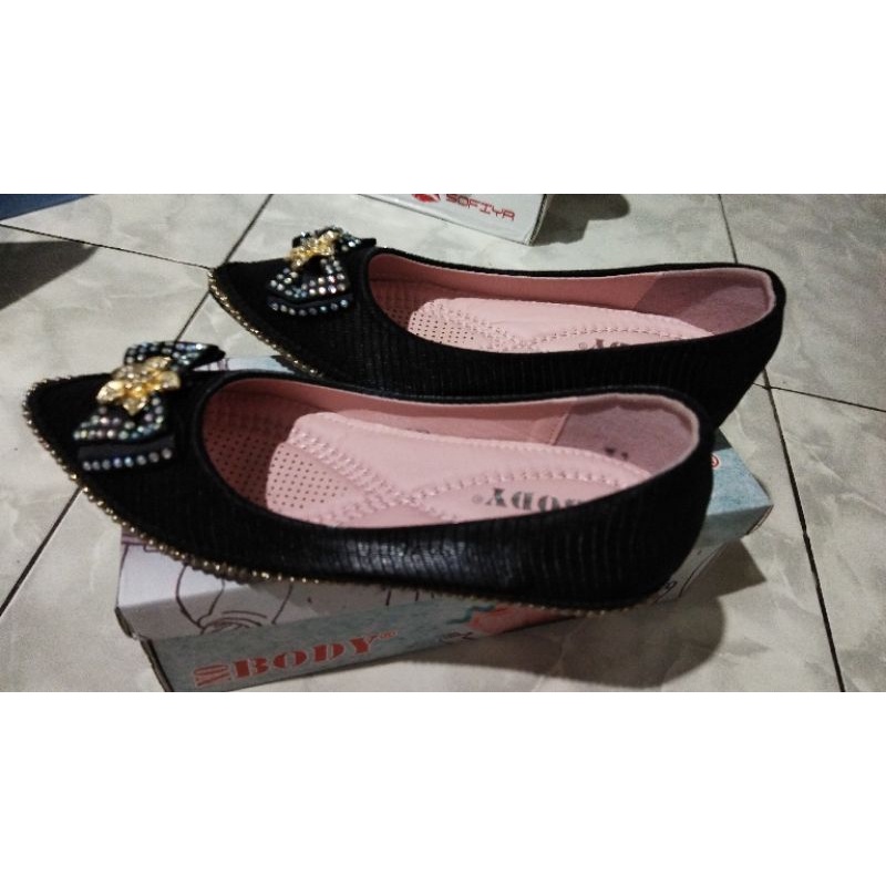 Sepatu Anak Perempuan No Body