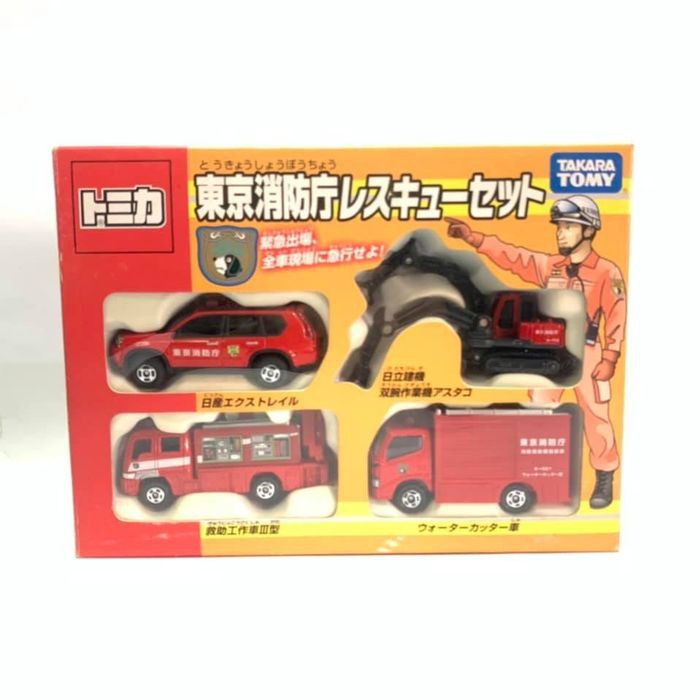 Tomica Pemadam Kebakaran Set Isi 4 2009