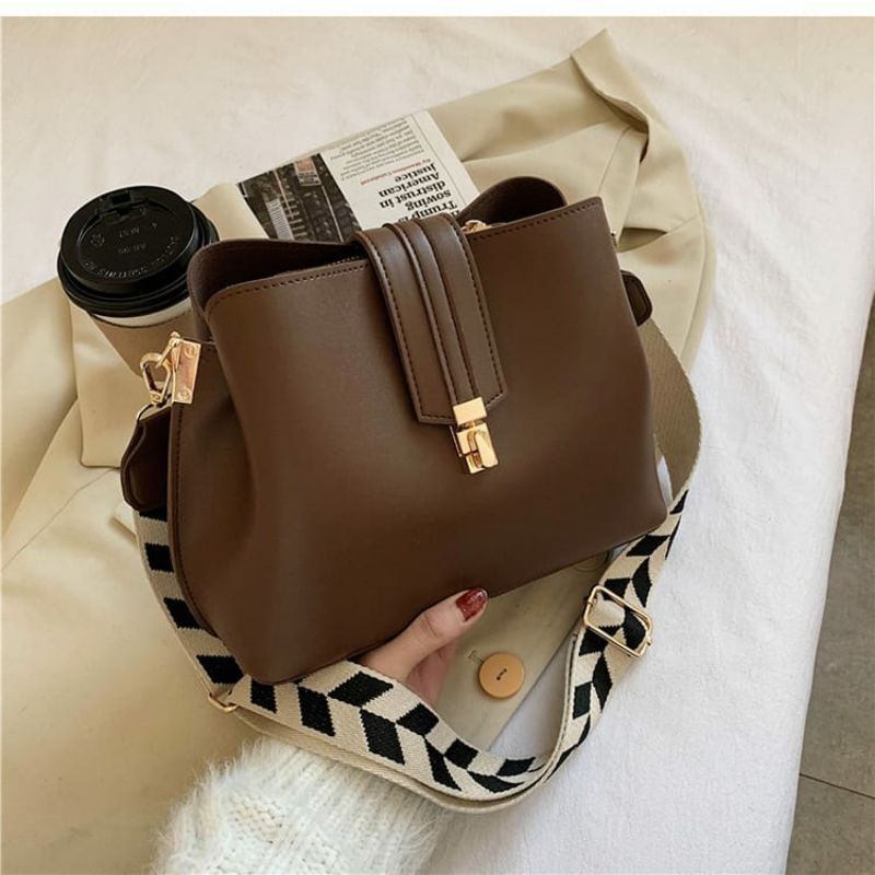 R17549 TAS SELEMPANG WANITA IMPORT / TAS SELEMPANG BESAR
