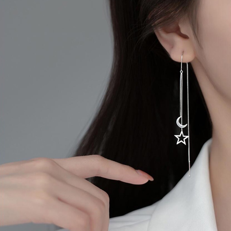 Anting Gantung Panjang Model Bintang / Bulan Warna Silver Untuk Wanita