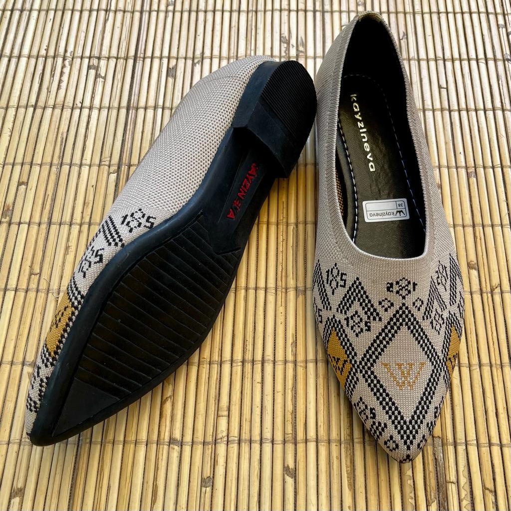 KAYZINEVA Sepatu Wanita Flat Shoes Motif Batik Rajut DD20