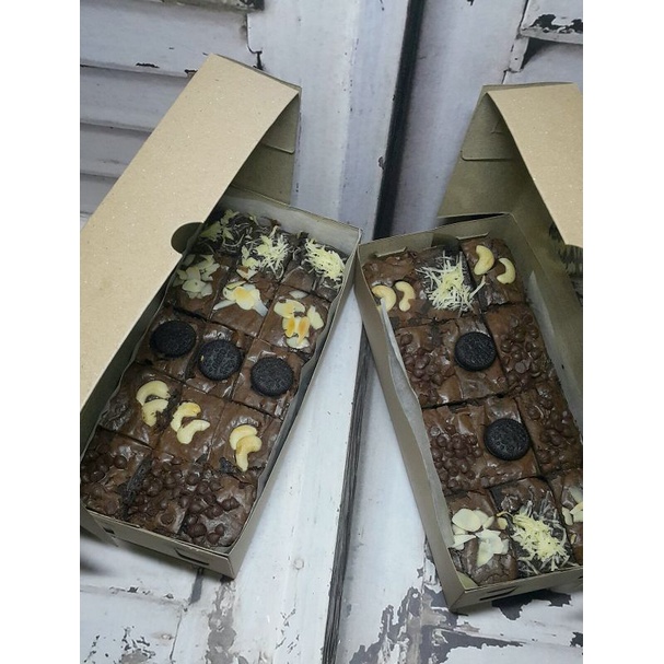

Brownies Brownie Panggang Fudgy Chewy Shiny and Crust