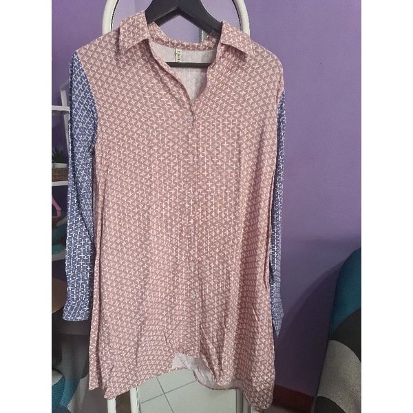 Louvre Blouse vanillahijab preloved