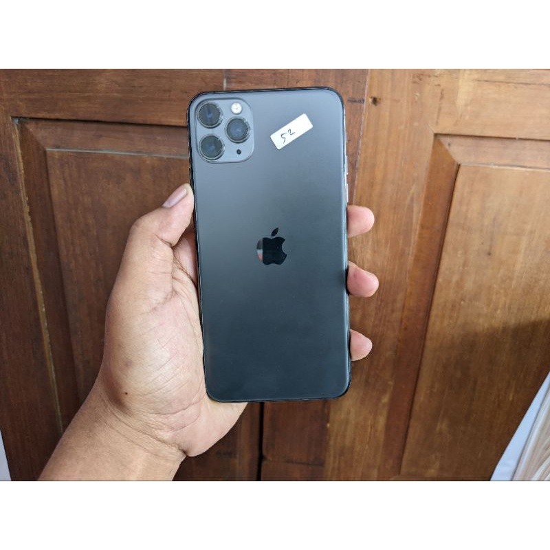 iphone 11 promax. 64gb.